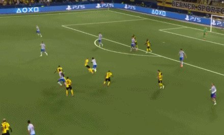 1631647391397083155.gif